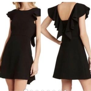 BCBG Flutter Ruffle Sleeve dress. Size 8